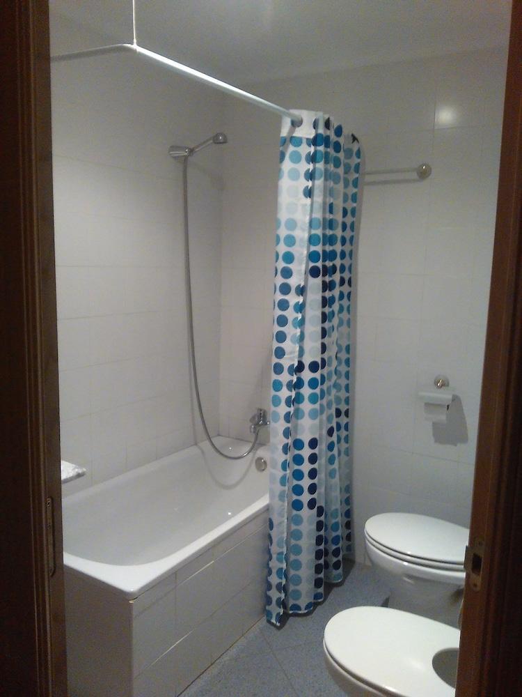 Hostal Miraflor De Las Cadenas Cuacos De Yuste Dış mekan fotoğraf