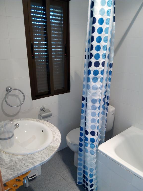 Hostal Miraflor De Las Cadenas Cuacos De Yuste Dış mekan fotoğraf