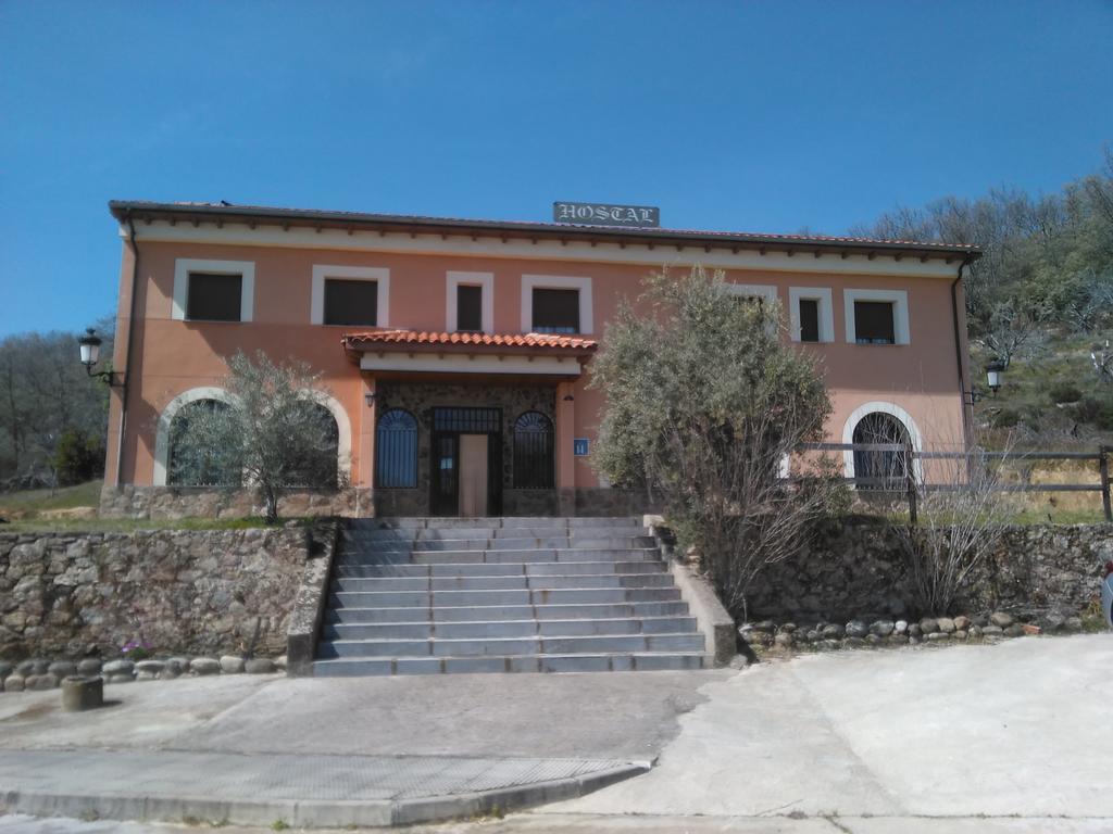Hostal Miraflor De Las Cadenas Cuacos De Yuste Dış mekan fotoğraf